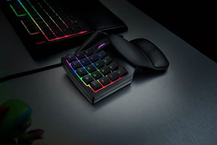 Razer Expands Peripherals Line With Naga Trinity Mouse, Tartarus