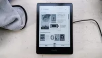 Amazon Kindle Paperwhite Signature Edition — один из лучших Kindle