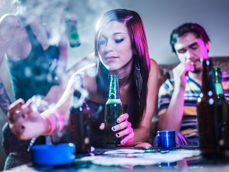 Cigarettes, Alcohol & Pot: Why Some Young Smokers Combine Drugs | Live  Science