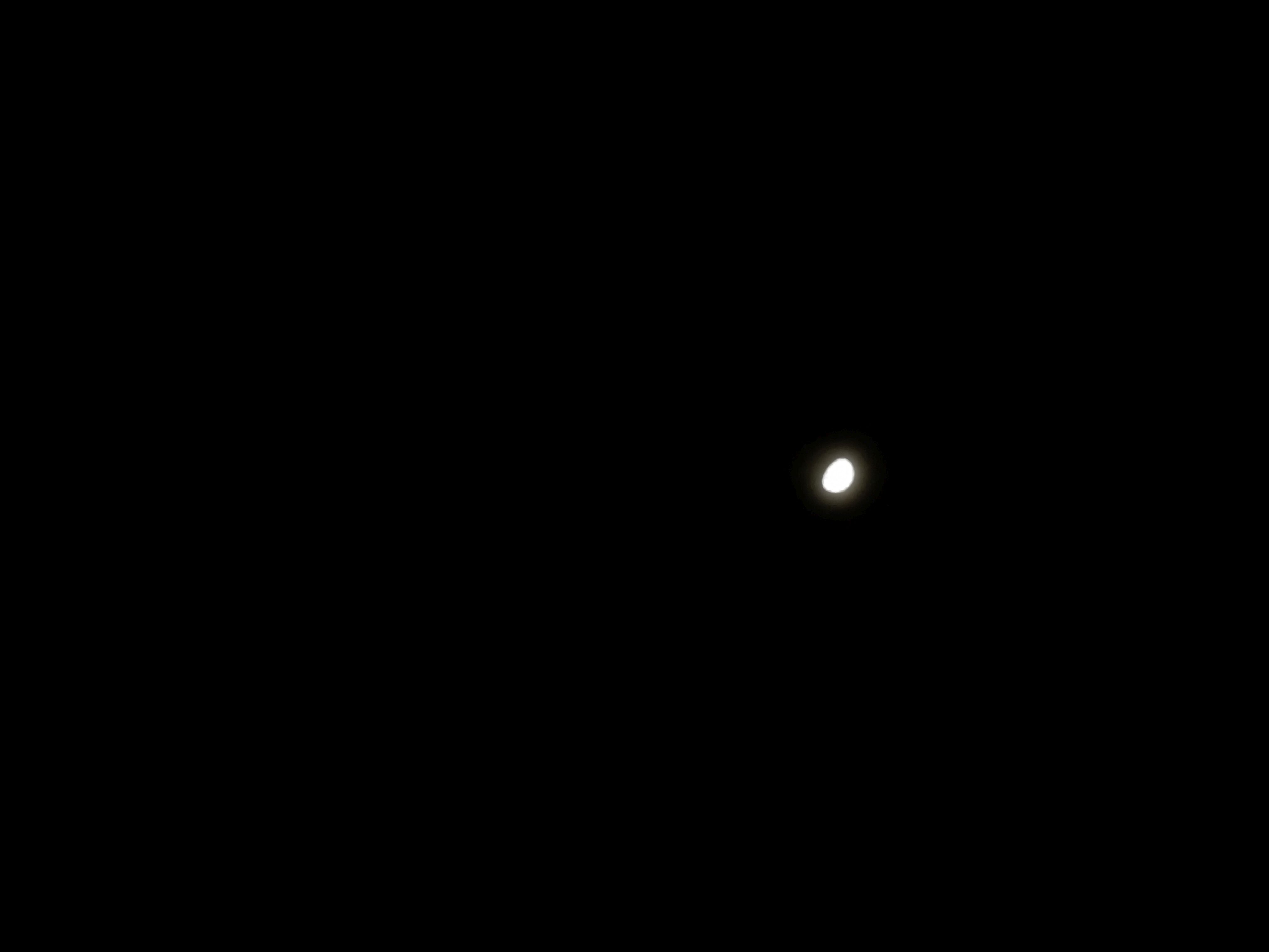 Apple iPhone 17 Pro astrophotography sample.