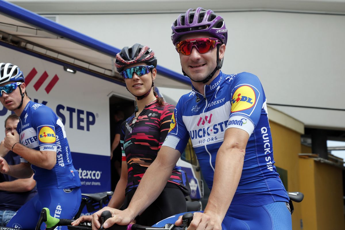 Double stage winner Elia Viviani meets up with his girlfriend, the Canyon-SRAM rider Elena Cecchini