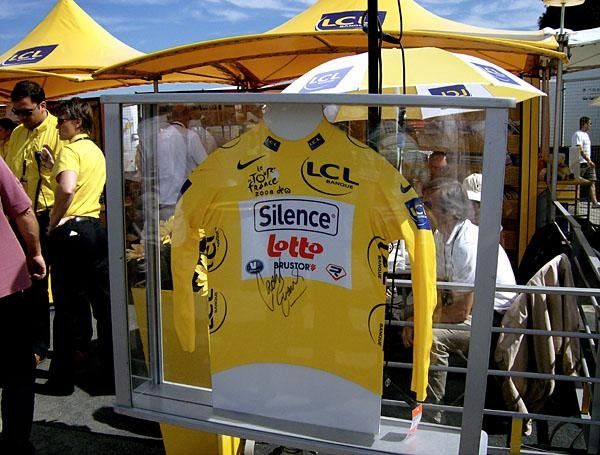 The Silence-Lotto jersey signed by Cadel Evans. Evans will give the jersey to charities.