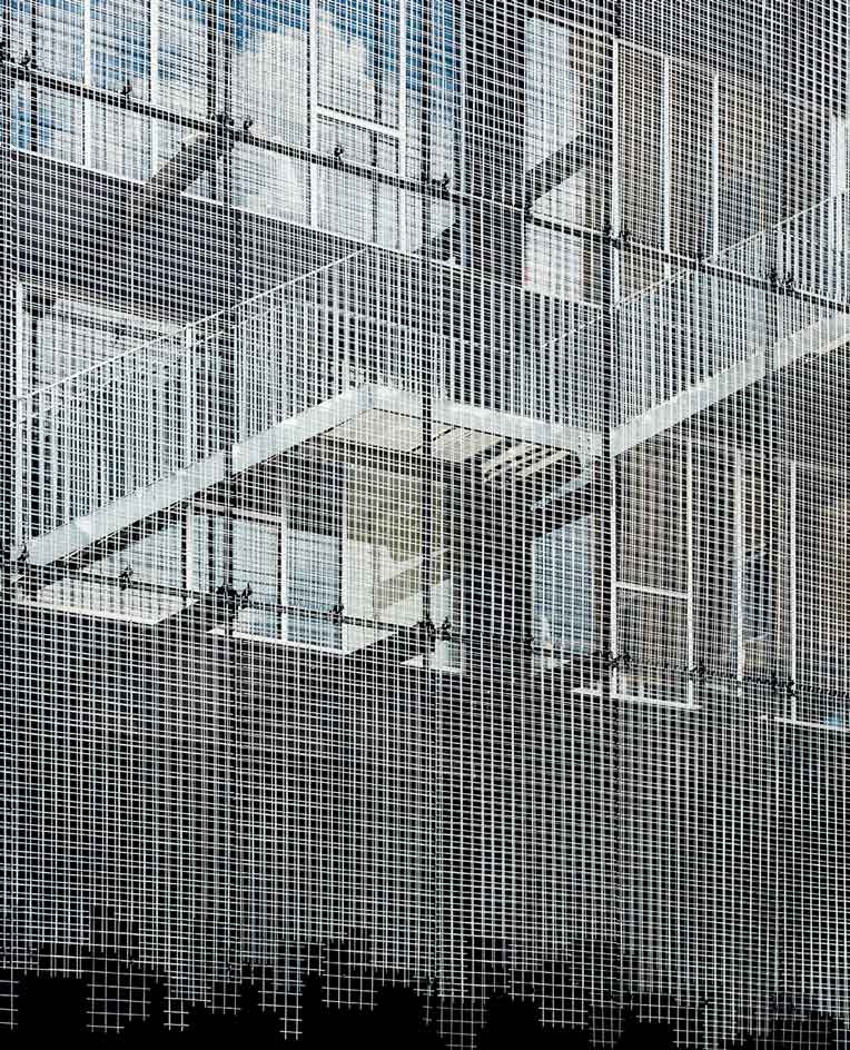 Le Square grocery complex mesh cladding by Locatelli Partners