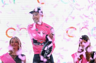 Tom Dumoulin in the maglia rosa after winning stage 1 at the 2016 Giro d'Italia