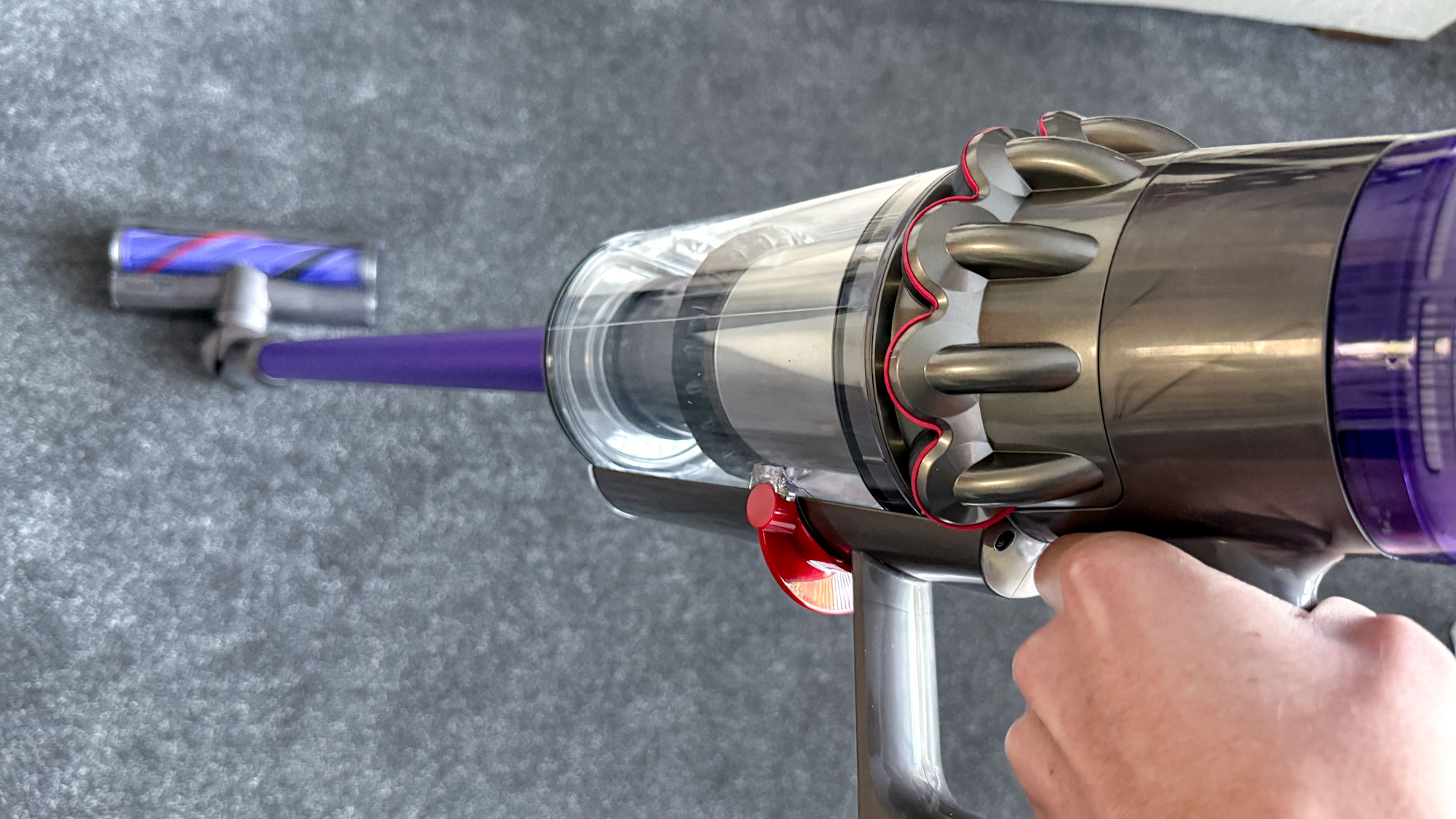 Dyson V11 Advanced review