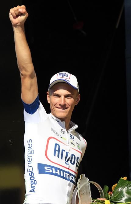 Marcel Kittel (Argos-Shimano) had mixed emotions after his win, because his teammate Tom Veelers crashed hard in the sprint