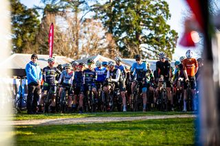 The start line of the Gravelista UCI Gravel World Series round in Beechworth 2022