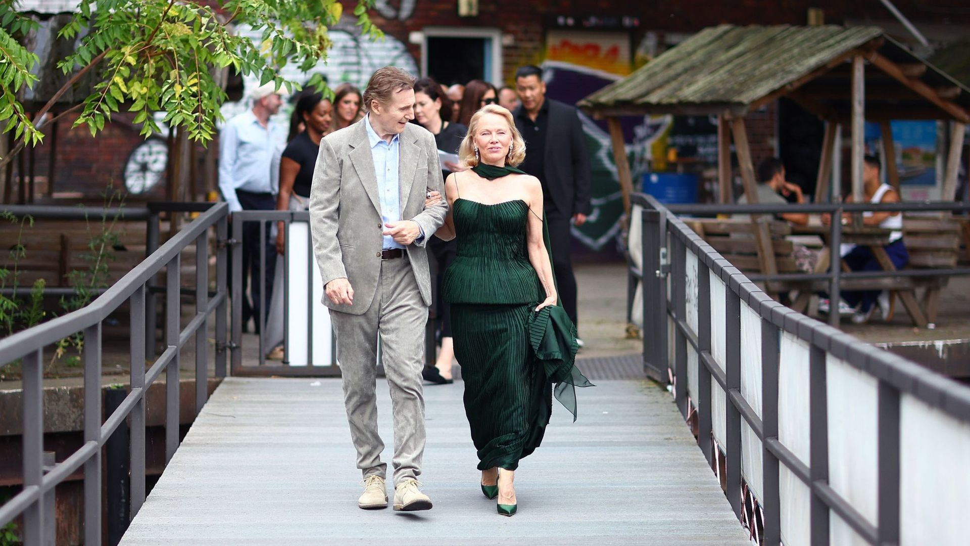 Sources Respond to Pamela Anderson and Liam Neeson’s ‘Publicity Stunt(01)