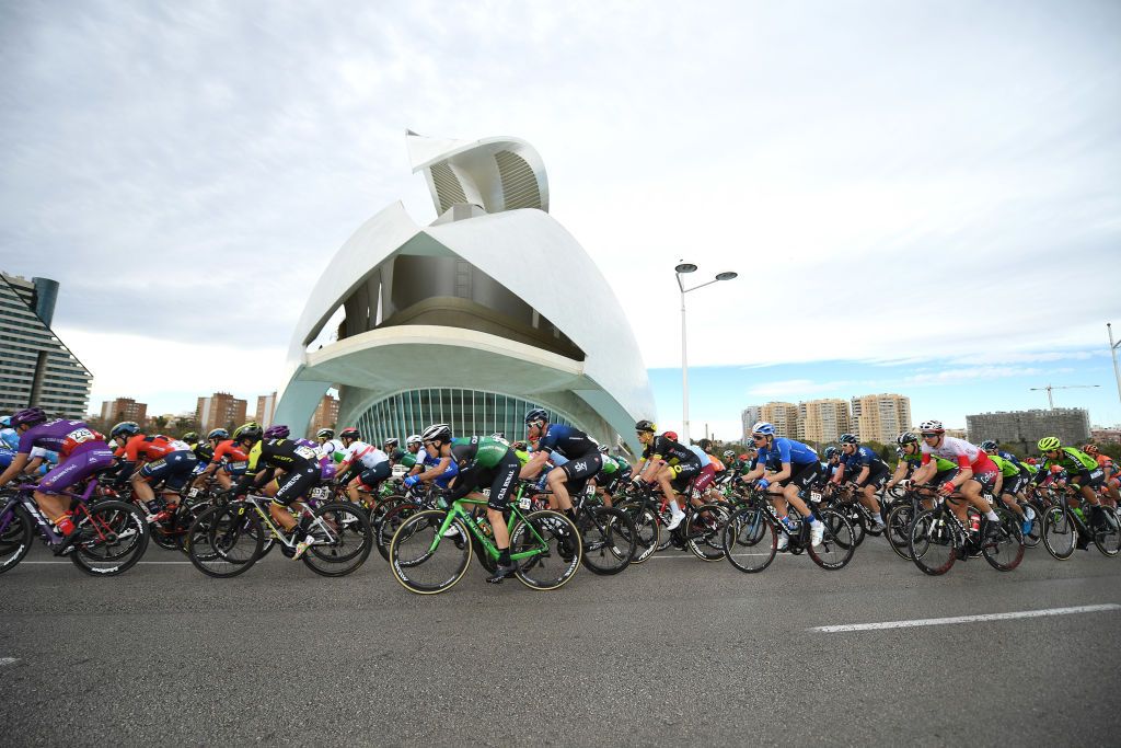 The peloton riding through Valencia
