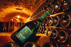 Champagne Salon, Champagne prices