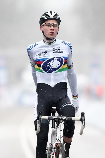 Junior world champion Mathieu Van der Poel wins in snowy Hoogerheide