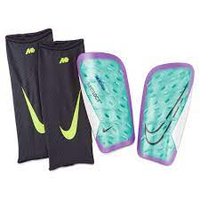 Nike Mercurial Lite SL Shin GuardsWas £34.99
