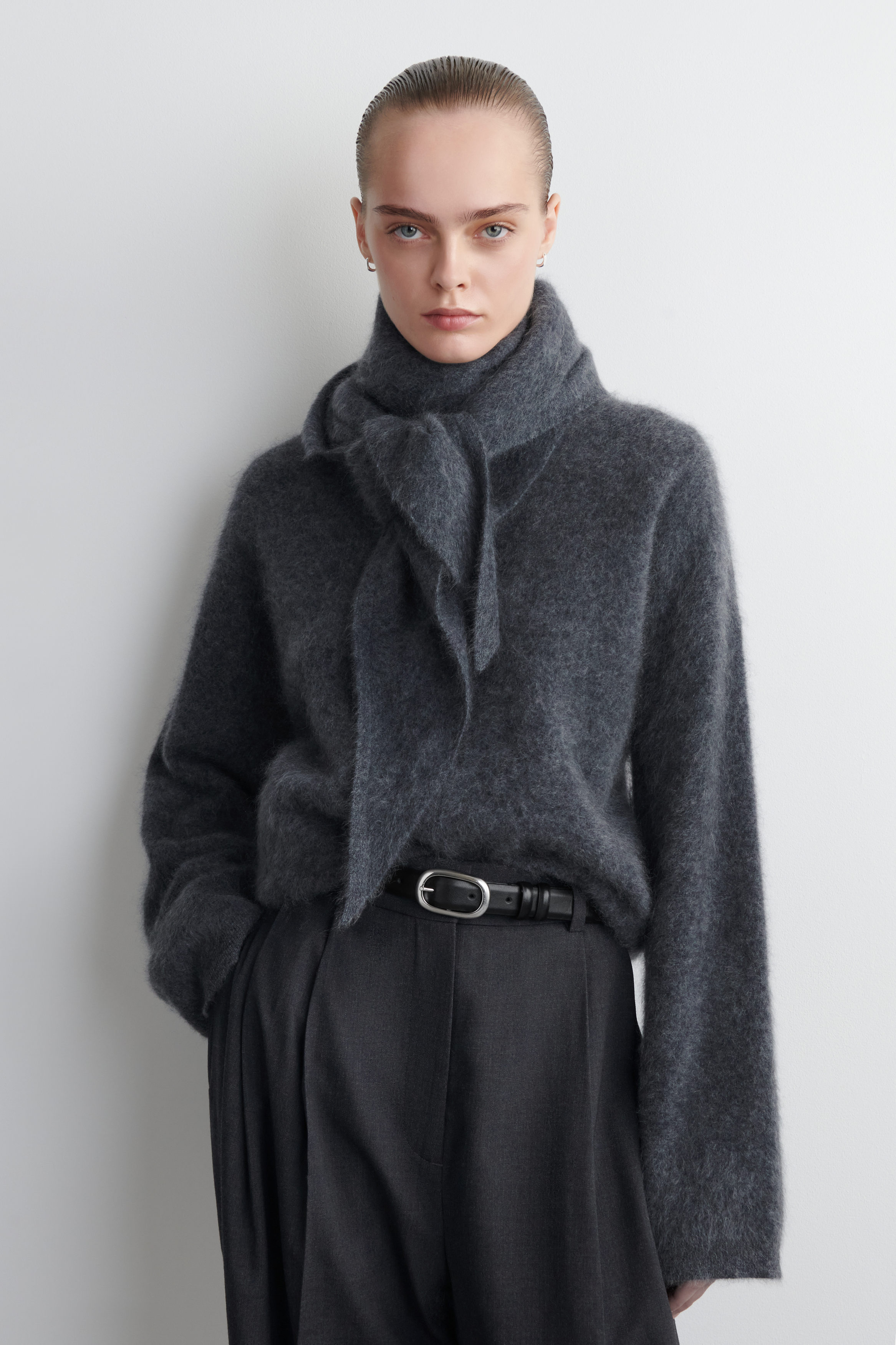 Brushed-Cashmere Crew-Neck Sweater