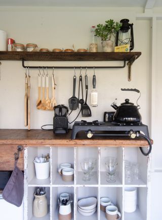 tiny houses expert guide kitchen storage