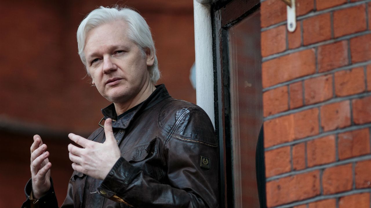 wd-assange_-_jack_taylorgetty_images.jpg