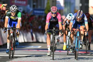 Luka Pibernik (Lampre-Merida) wins breakaway sprint