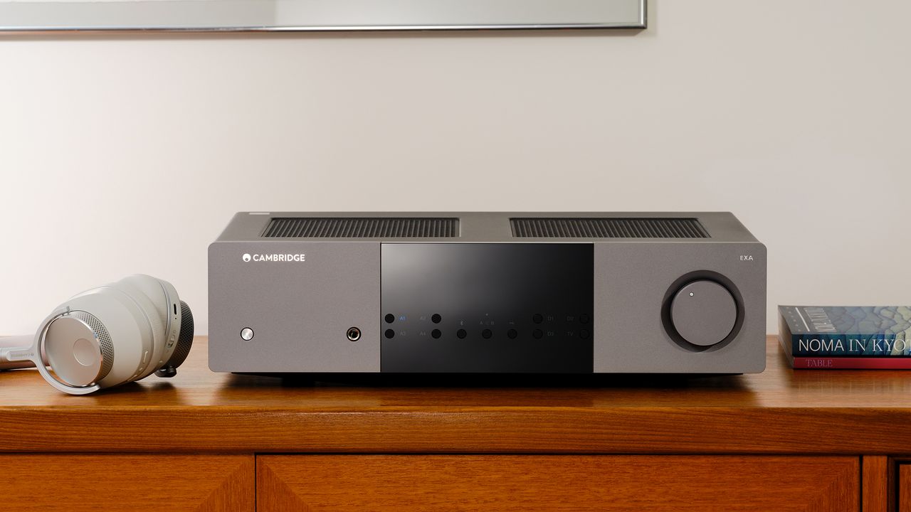 Cambridge Audio EXA100 amp