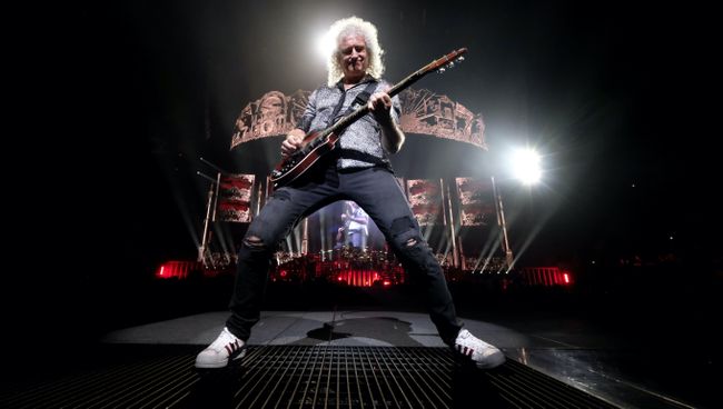 Brian May teaches you how to play the Bohemian Rhapsody solo while in ...