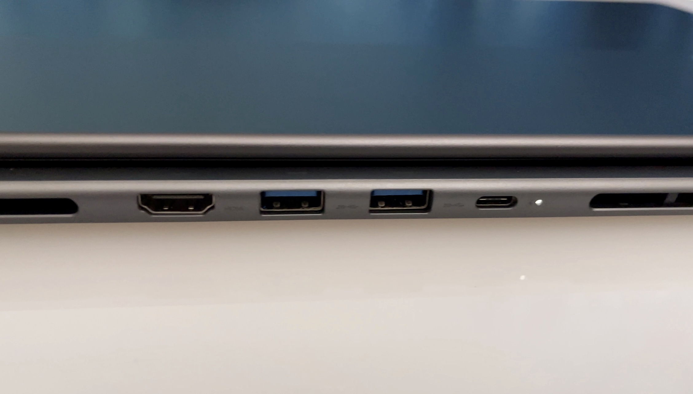 Lenovo ThinkBook Plus Gen 3 ports
