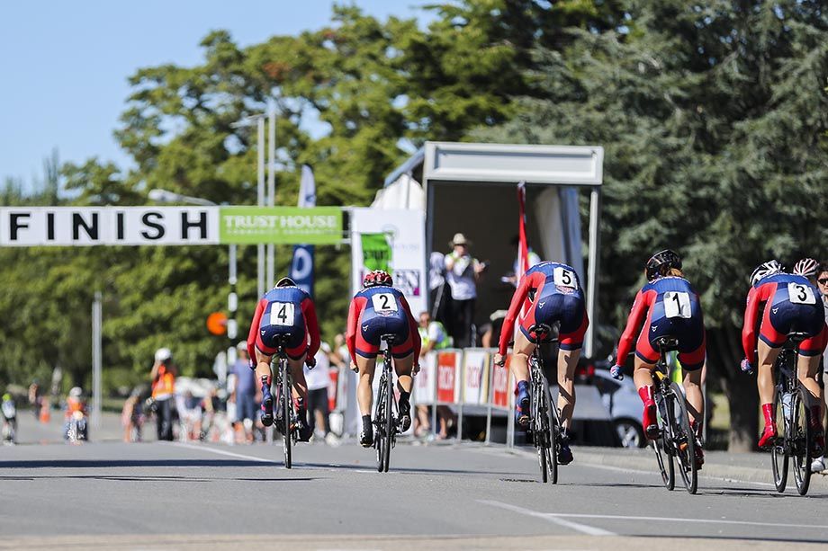 Team USA powering to the line