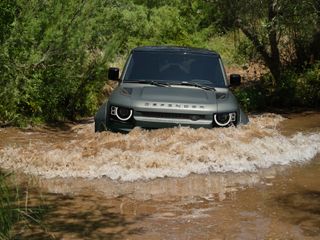 Land Rover Defender OCTA