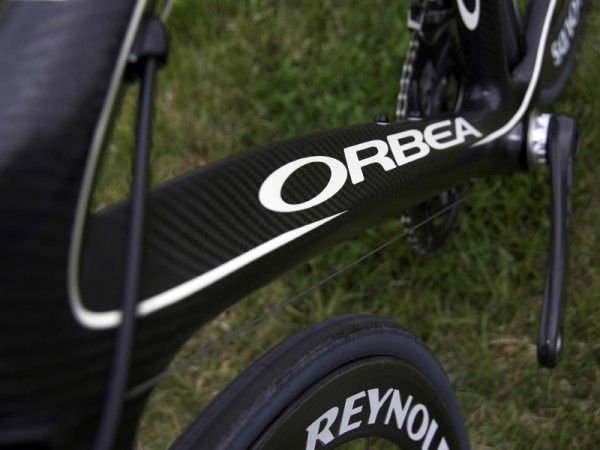 The down tube isn't as massively oversized as some but the upside is thicker tube walls that should hold up better to abuse.