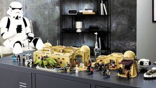 Lego Mos Eisley Cantina set