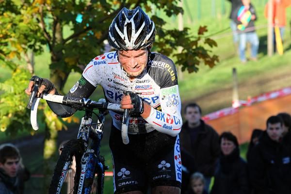 Marcel Meisen (BKCP-Powerplus) digs deep