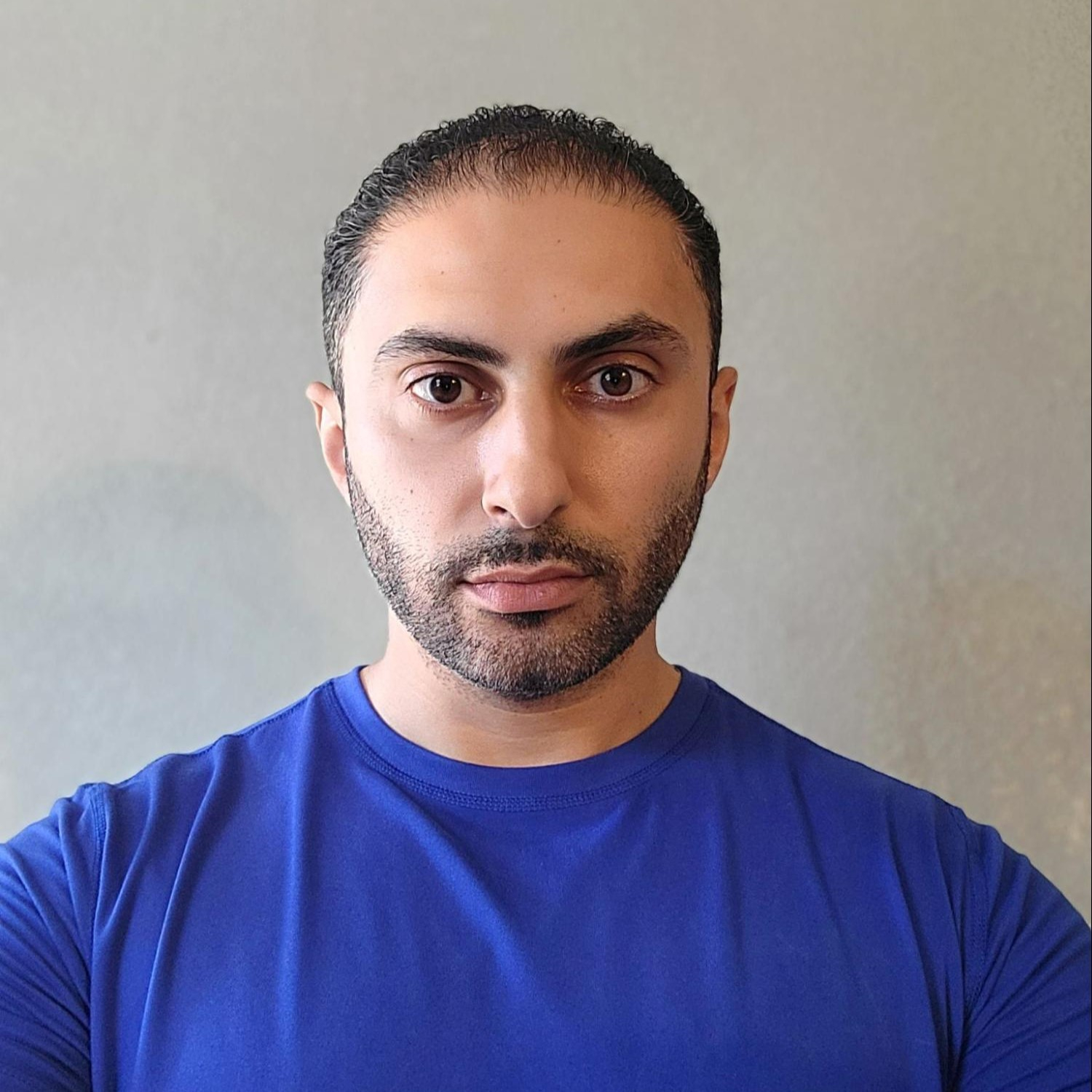 Headshot of Farzad Aziz