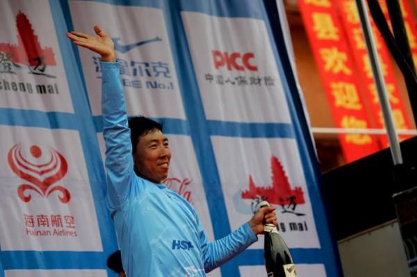 Hui Guo (China), having a great time in the blue jersey.