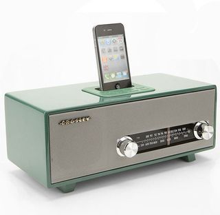 Stereoluxe AM/FM Radio and MP3 Dock