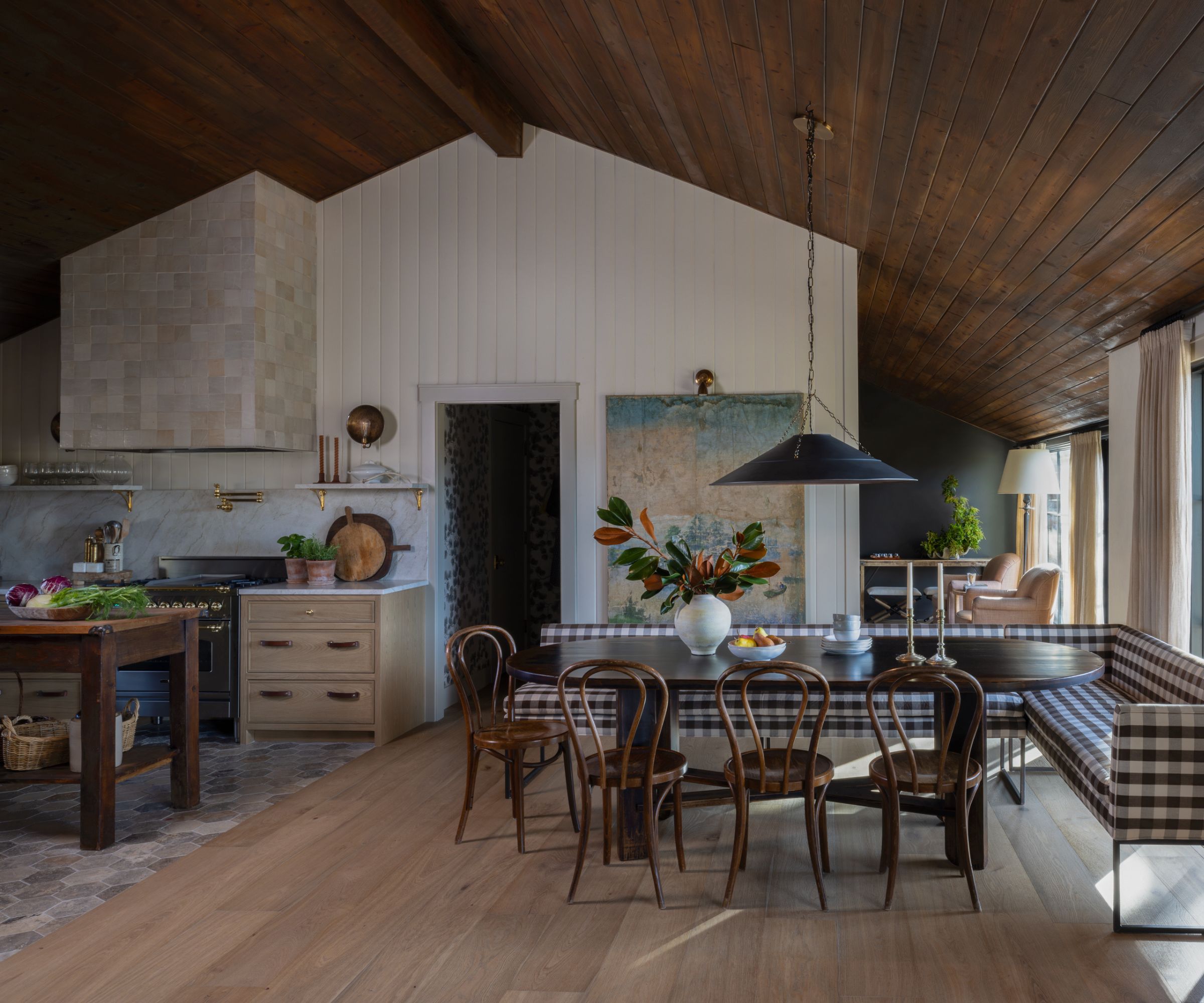 a calm ranch-style home designed by Clouz Houz