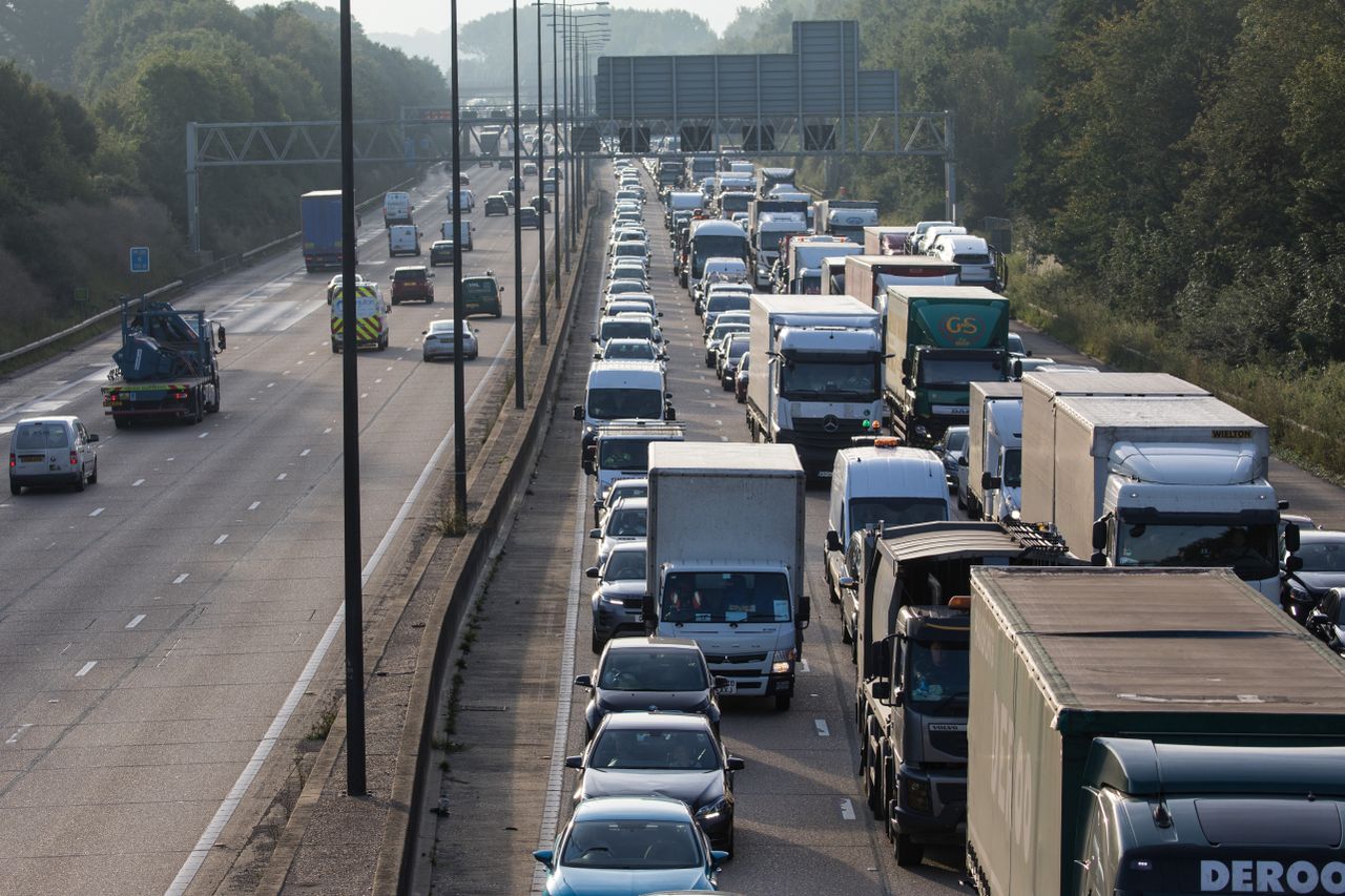 Traffic on M25