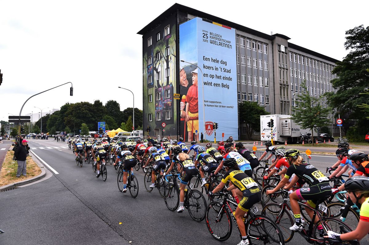 The peloton in action