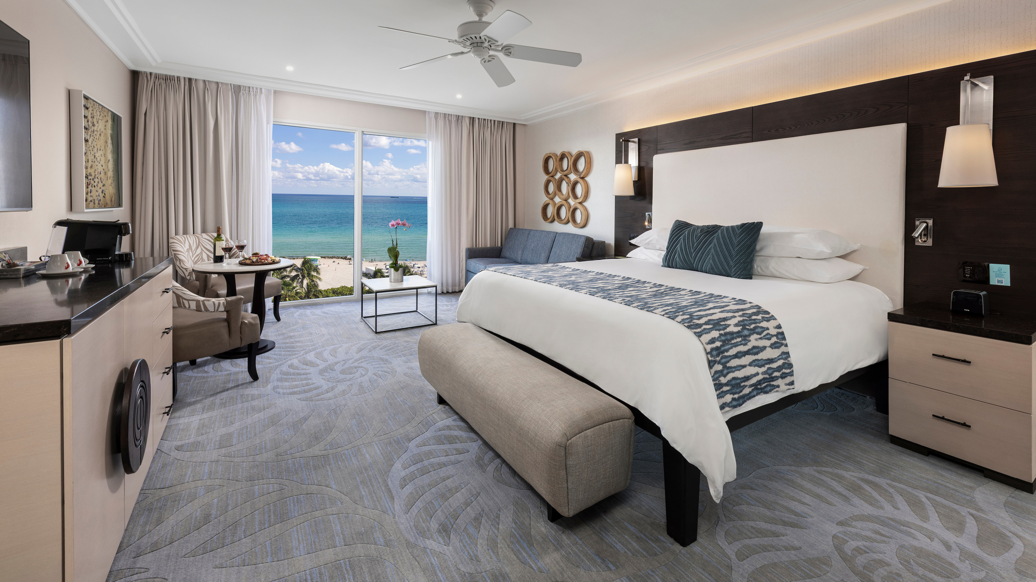 The Palms Hotel &amp;amp; Spa