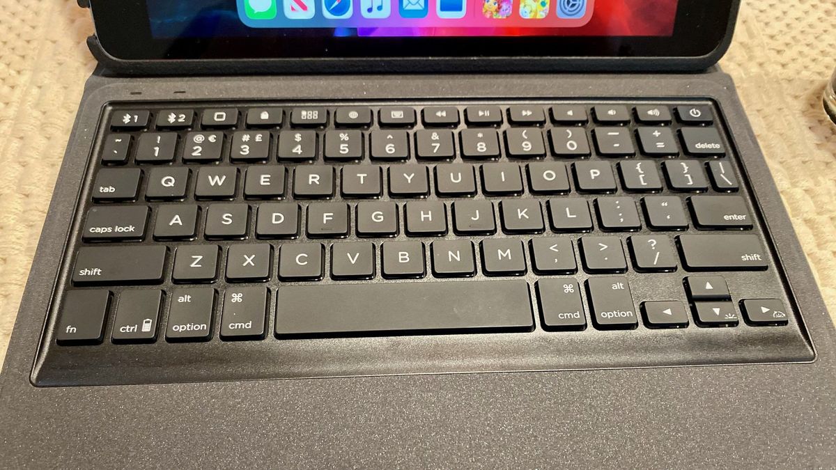 Zagg Rugged Messenger for 10.2-inch iPad (2019)