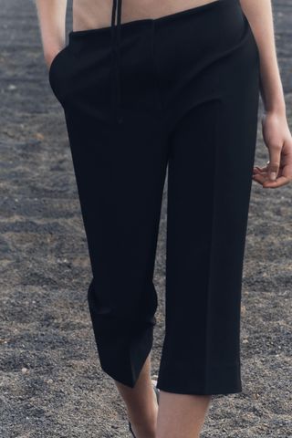 Zara black capri pants