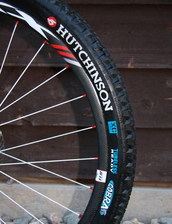 Bontrager XXX Carbon wheels with DT Swiss spokes.