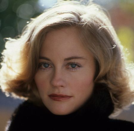 80s - cybill shepherd