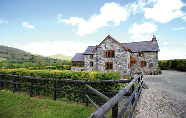 Bwlch Y Gwynt_150370281_237188791