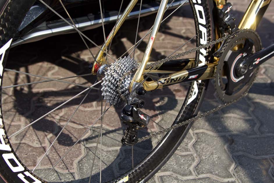 The bike uses the Campagnolo 11-speed cassette