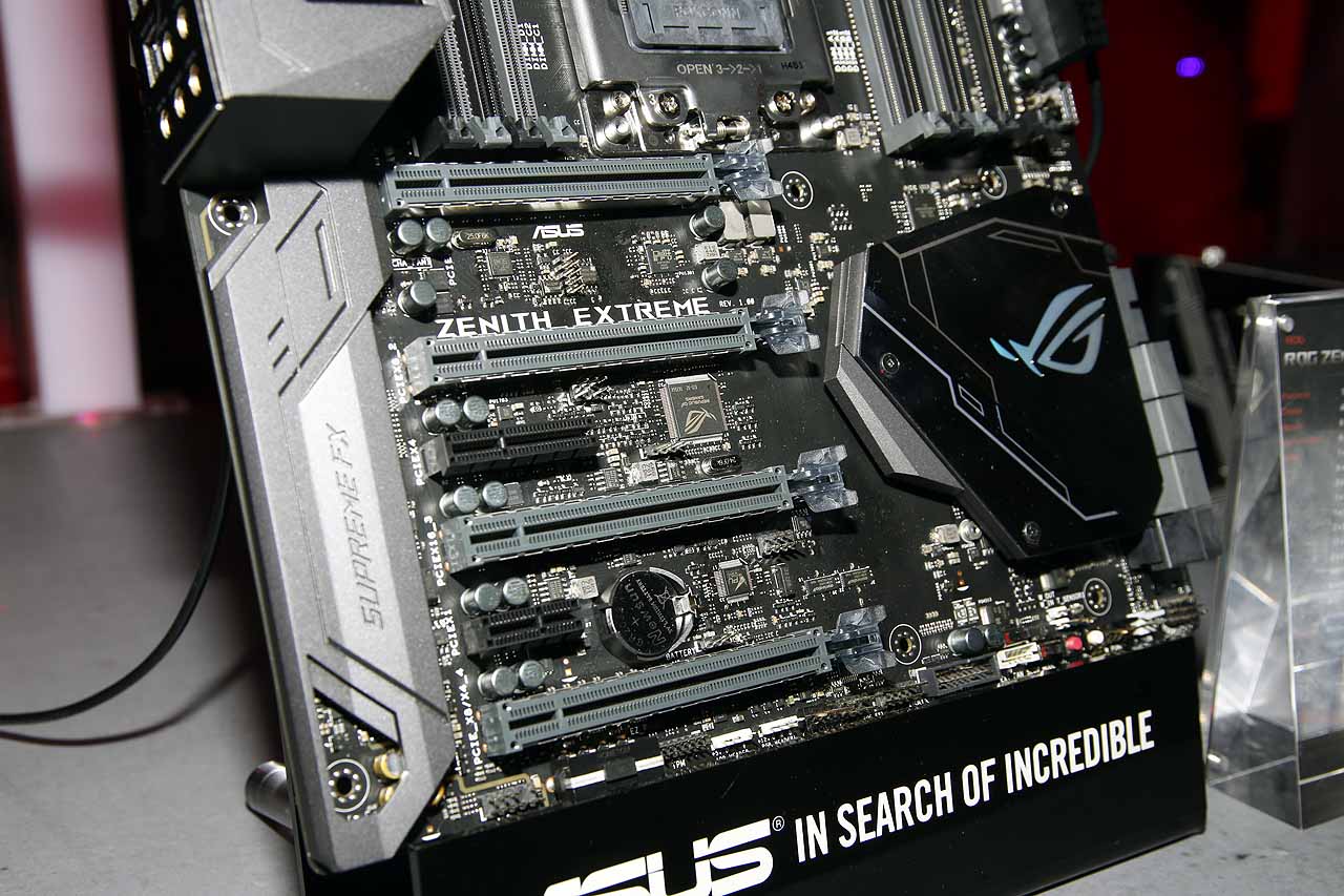 Asus X399 Rog Zenith Extreme Threadripper Motherboard Debuts At