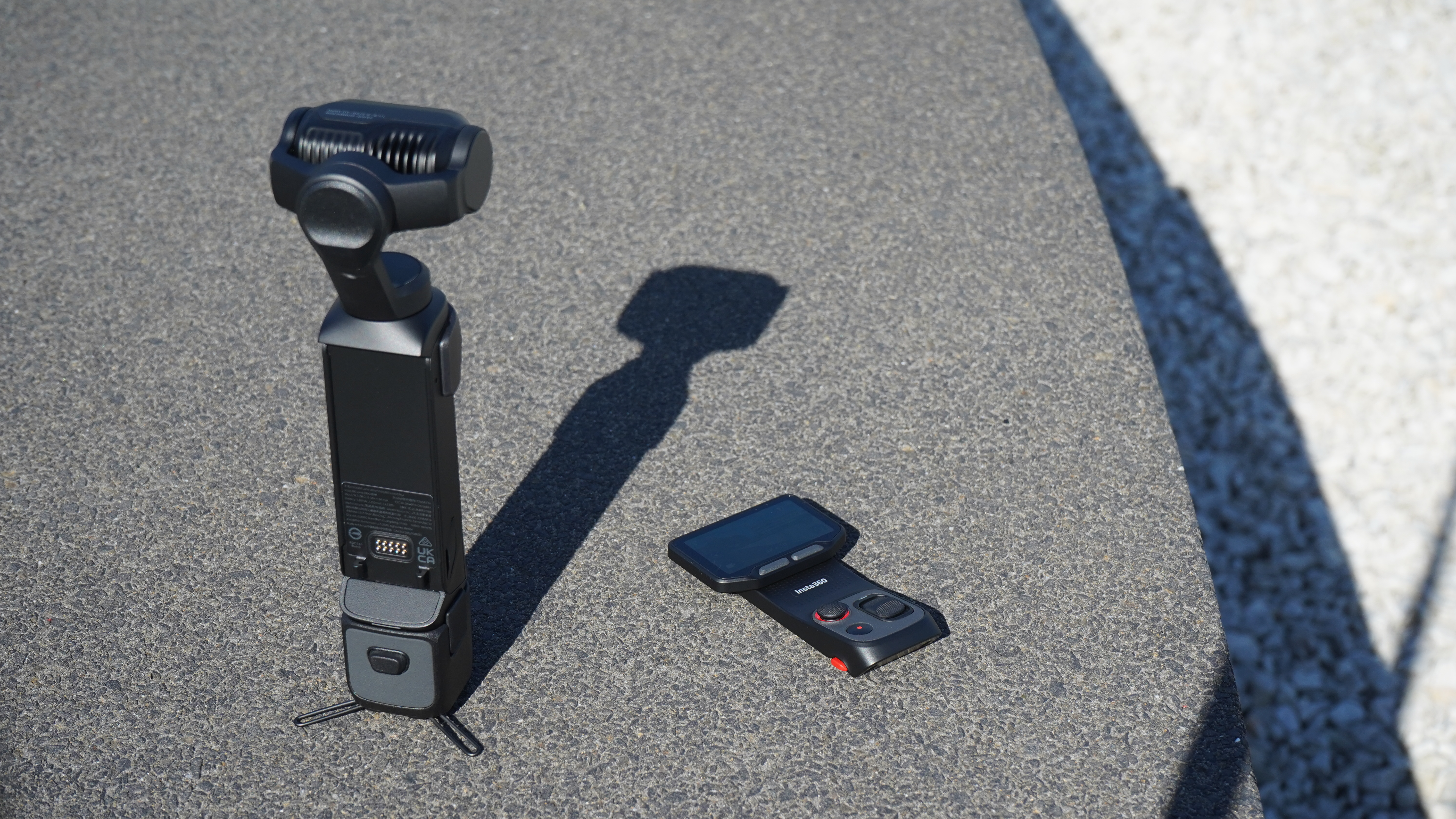 Insta360 Luna ultra with remote detached
