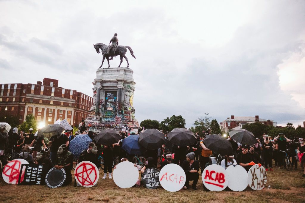 Robert E. Lee statue in Richmond