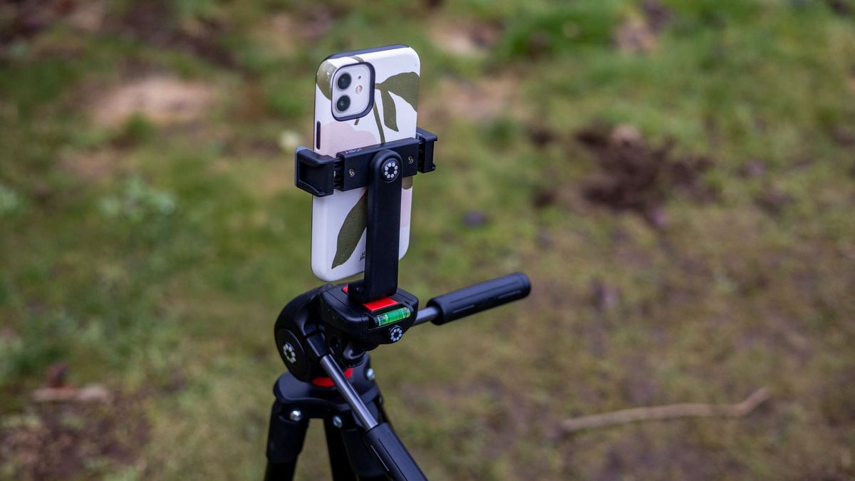 The Joby Compact Advanced tripod is small and compact, but is its small