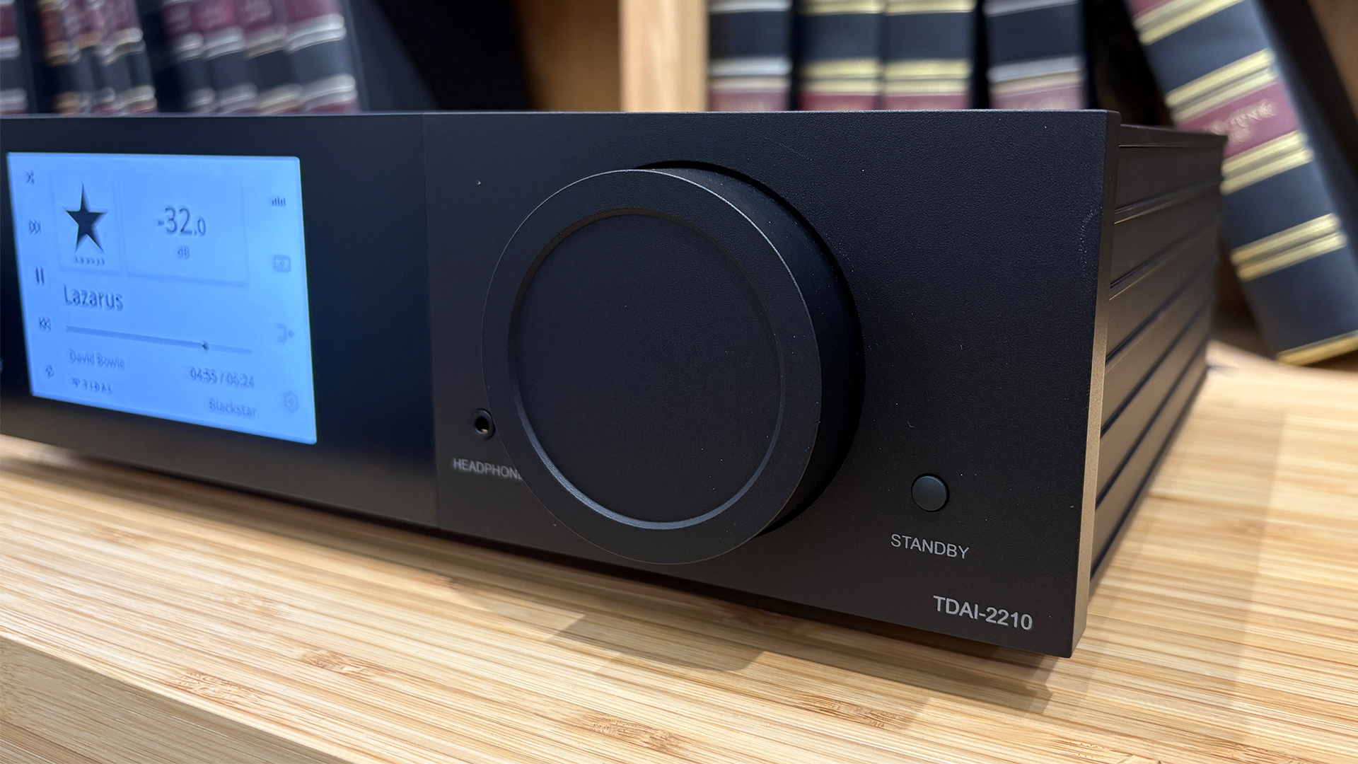 Lyngdorf TDAI-2210 streaming amplifier