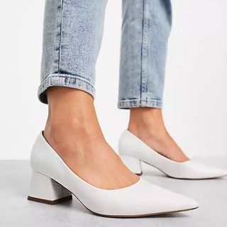 Low block heeled court shoes