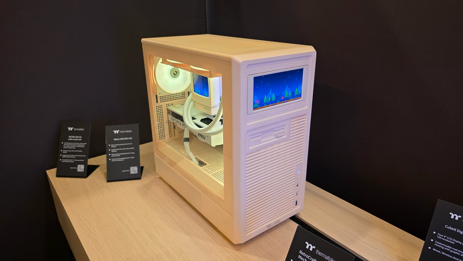 Thermaltake 80s retro-style cases