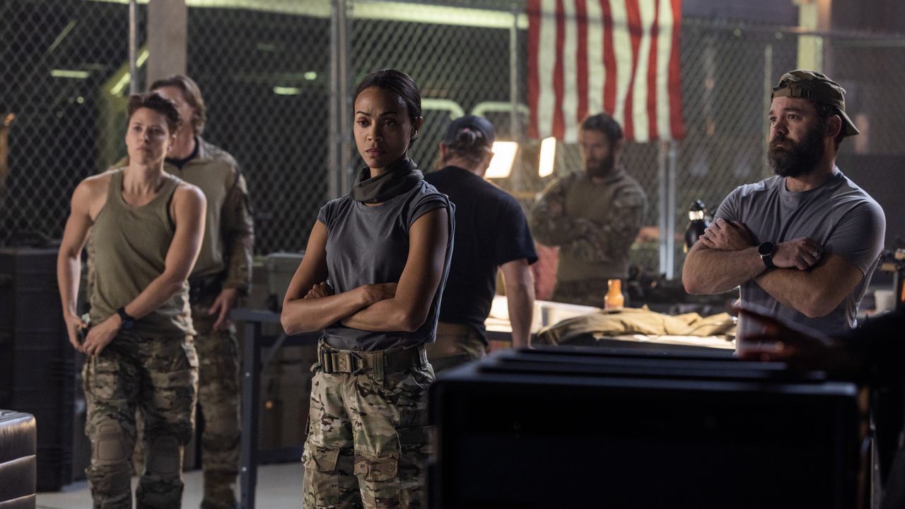 Jill Wagner, Thad Luckinbill, Zoe Saldana, James Jordan, Jonah Wharton, Austin H&eacute;bert in Special Ops: Lioness