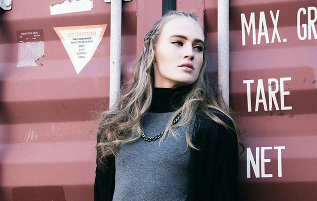 Chloe Vell blog modelling